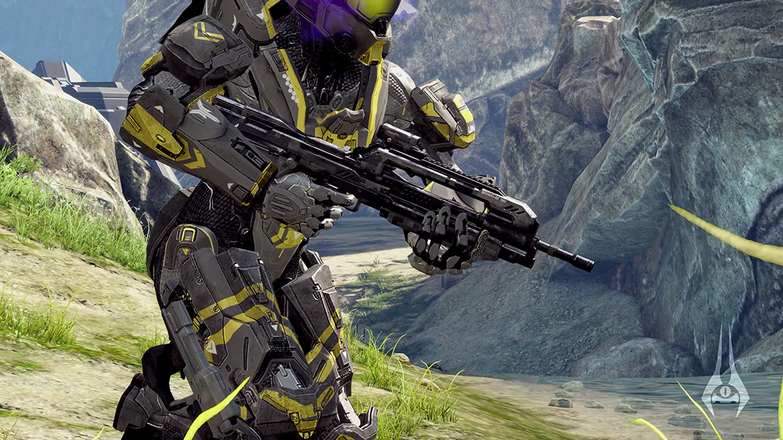 Grey and yellow Spartan equipped with a Halo Battle Rifle
